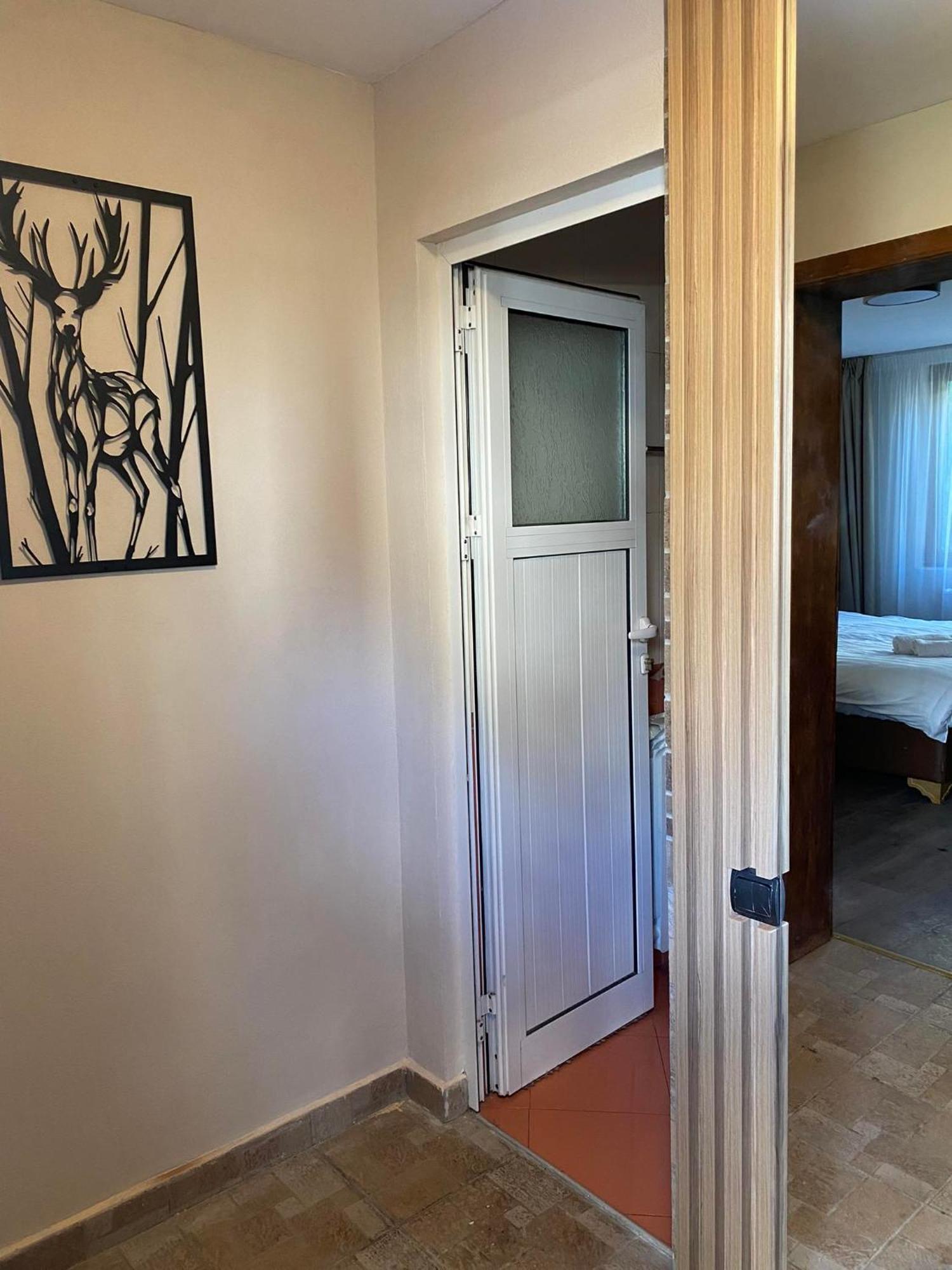 Deers Hotel Bansko Exterior photo