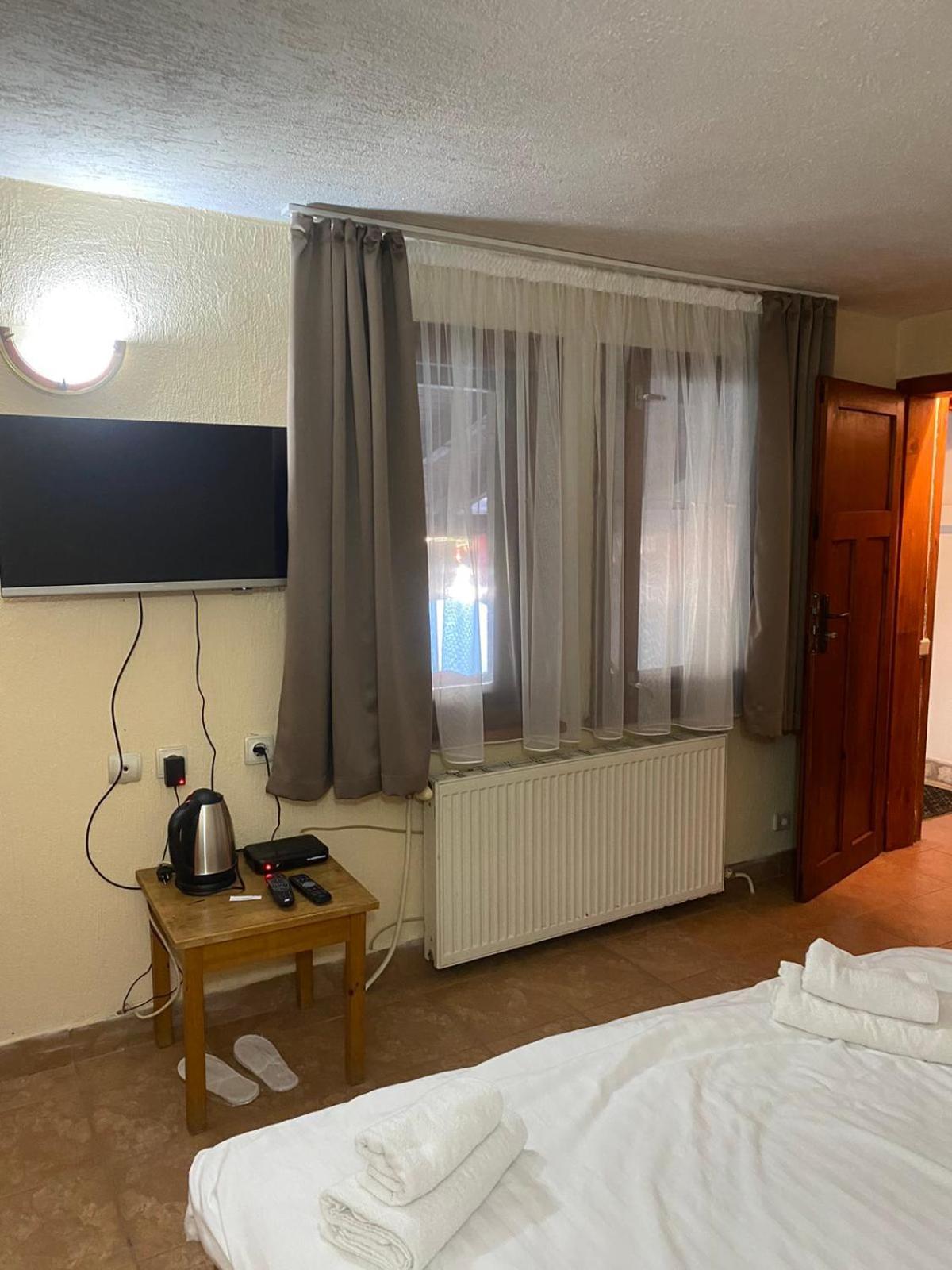 Deers Hotel Bansko Exterior photo